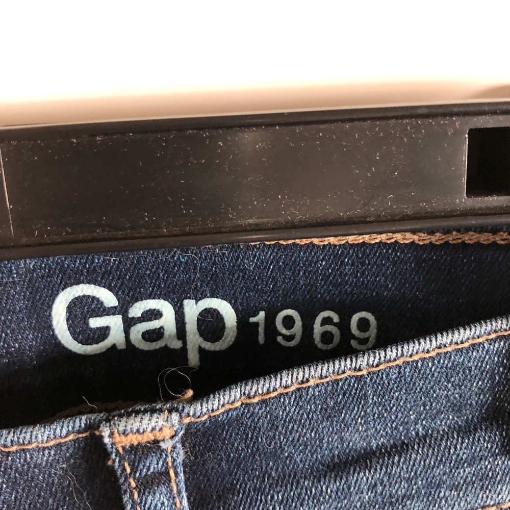 GAP. “Resolution” JEANS - Picture 3 of 4